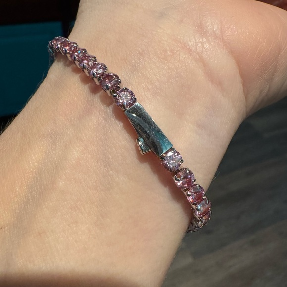 7.4 ctw pink Moissanite tennis bracelet - Picture 3 of 8